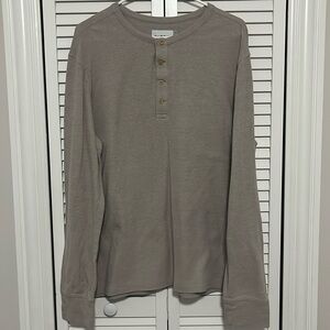 Goodfellow & Co Cream Longsleeve